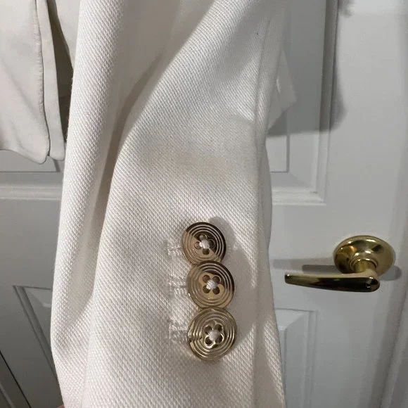 Elegant White Women's Blazer - Picture 3 of 6